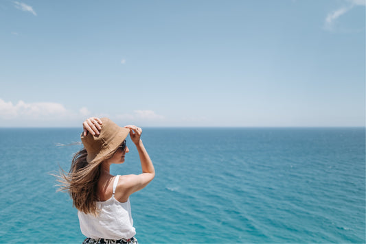 【帽子ケア】意外と汚れてる!?汗ばむ夏に毎日使った帽子もしっかりケアしよう
