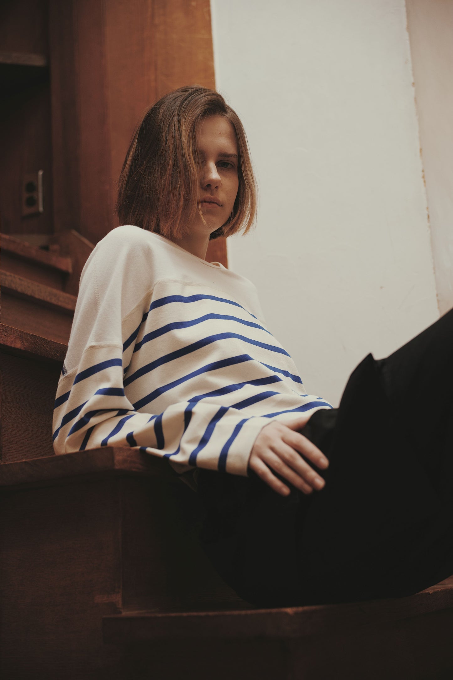 STRIPED LONG-SLEEVED TEE