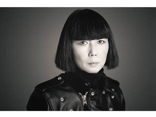 美の常識を覆した川久保玲。ファッションで社会と向き合い続ける女性デザイナーの思想と影響