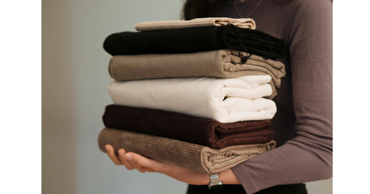 冬の終わりに感じる、服との小さな変化――寒さの中で、少しずつ動き始める装いの感覚