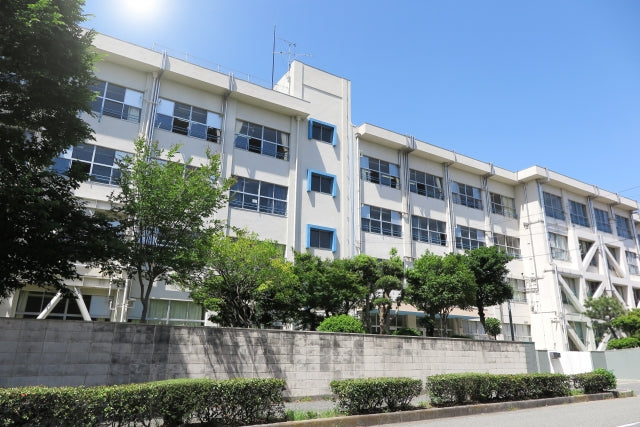 日本一○○な学園祭とは。最初の学園祭は戦前から始まっていた！