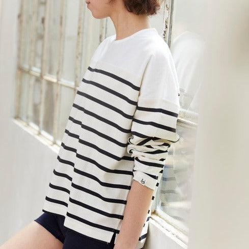 STRIPED LONG-SLEEVED TEE